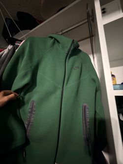 Green Nike tech
