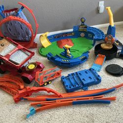 Hot Wheels Track And Toys