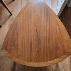 Mid-Century Heritage 313-8-58 Natural Walnut Guitar Pick End Table