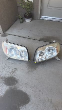 03-05 4Runner Headlights