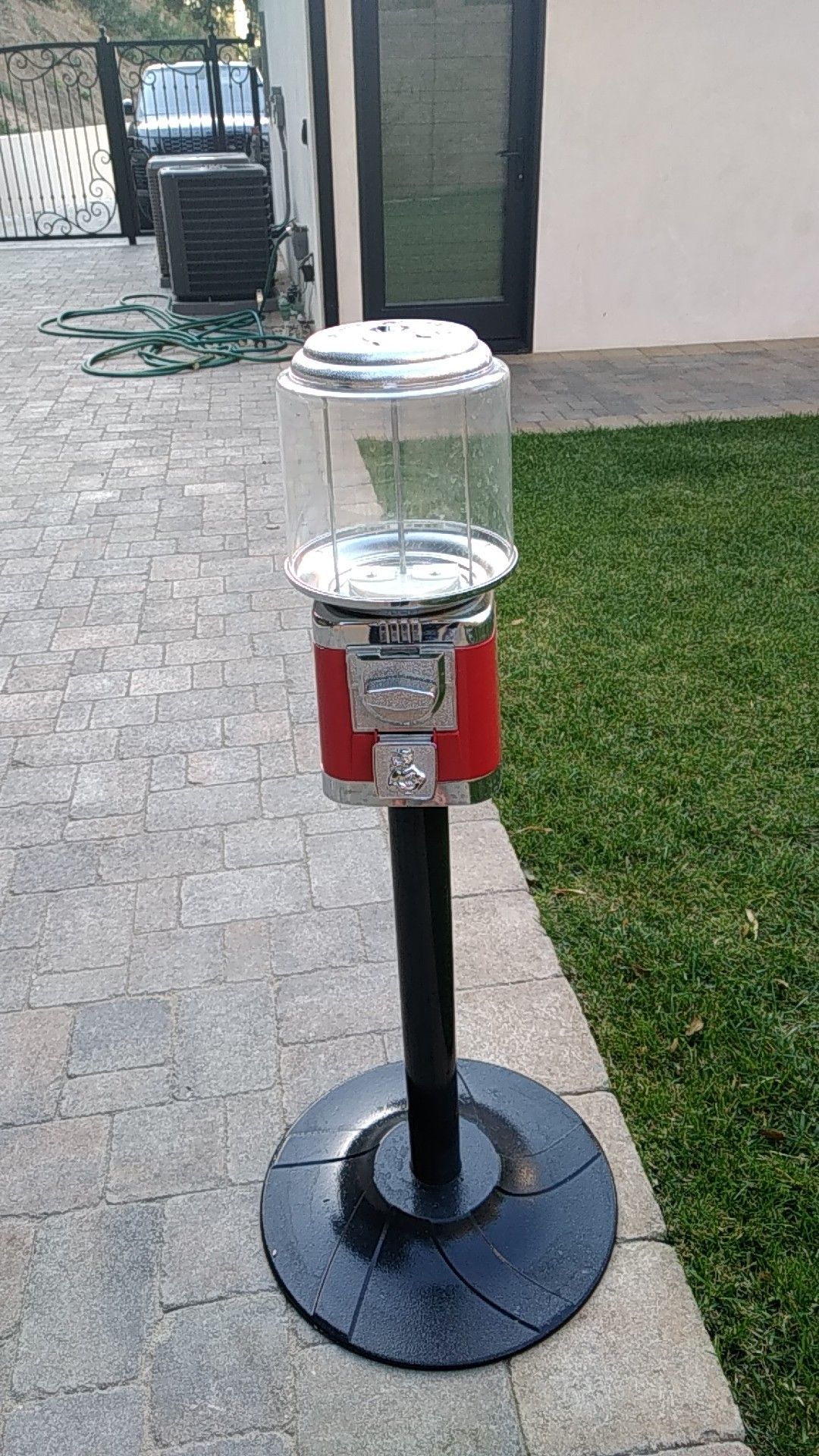 Candy vending machine