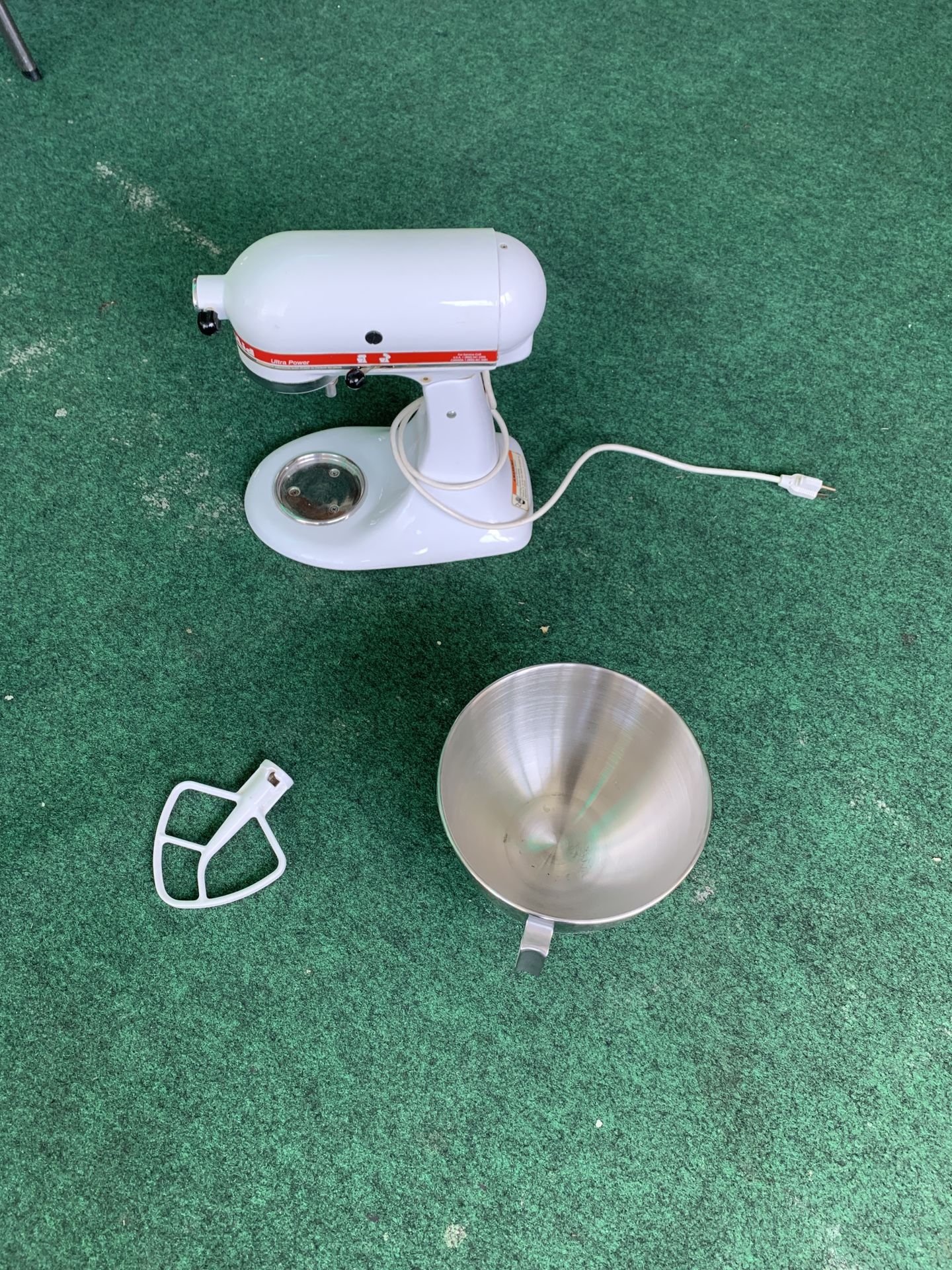KITCHEN AID STAND MIXER 