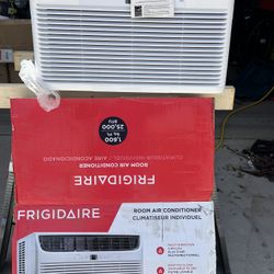 Frigidaire 25,000 BTU A/C Brand New