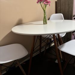 Round Table - 5 Piece Dinning Set