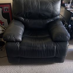 Black Leather Recliner(s)