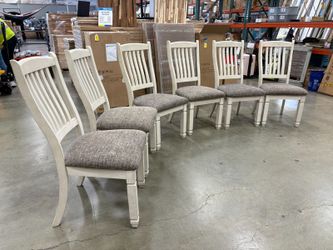 ASHLEY FURNITURE Bolanburg Farmhouse Style Rake Back Dining Chair with Antiqued White Finish (Set of 6)