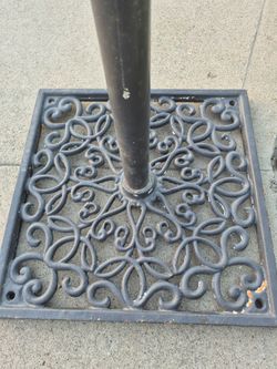 BEAUTIFUL LARGE IRON UMBRELLA STAND
