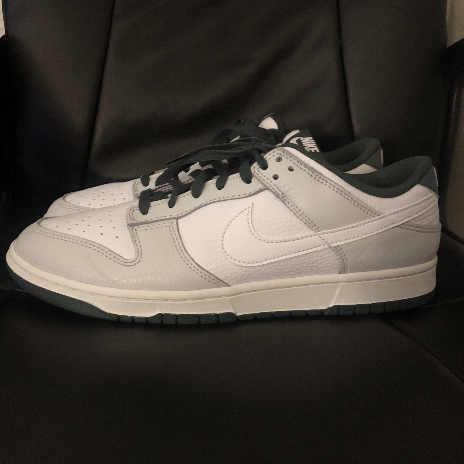 Nike Dunk Low Retro SE Photon Dust Vintage Green HF2874-001 Mens Size 12