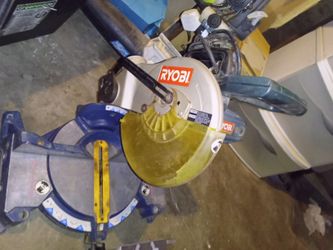 Ryobi Table Saw & Wali Dual Monitor Stand