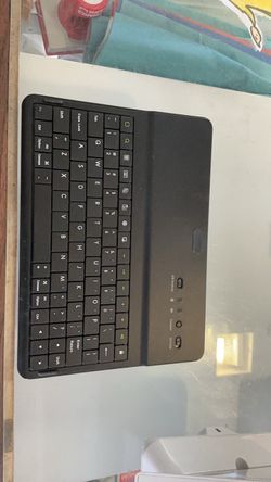 Wireless Bluetooth Keyboard for Tablet