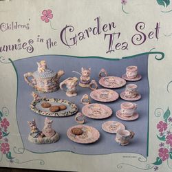 Vintage Bunnies In The Garden 23 Piece Tea Set 
