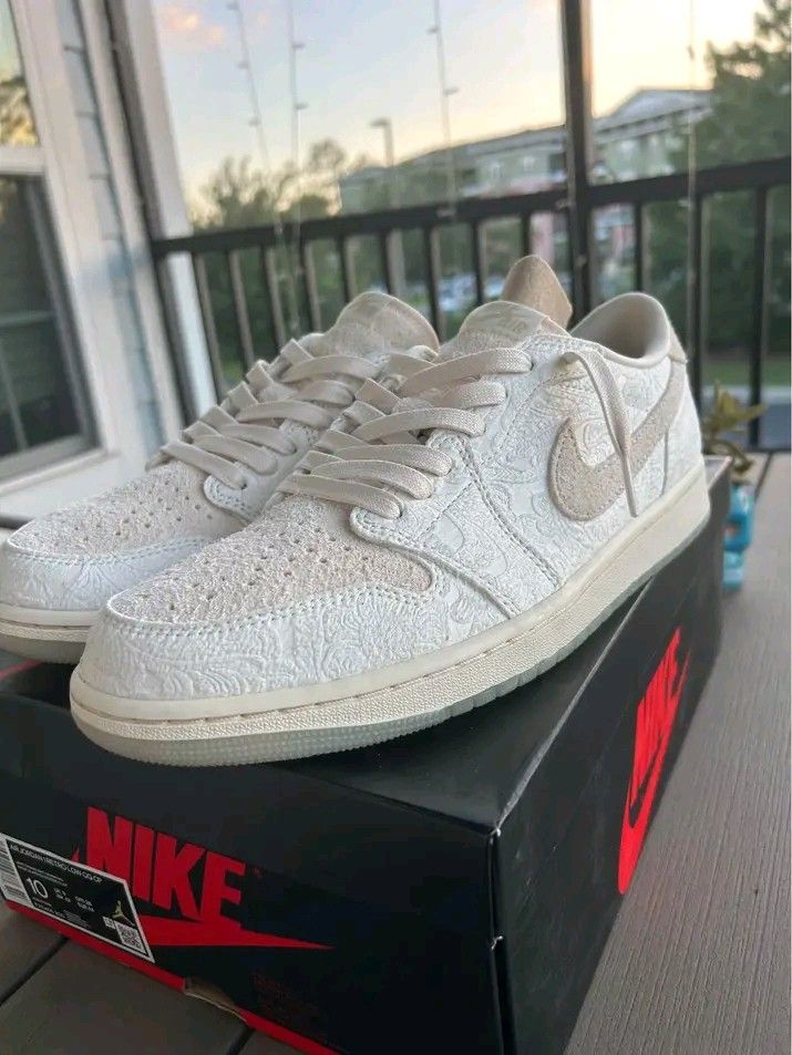 Nike
