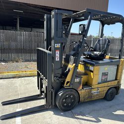 Caterpillar Electric Forklift 36V 5000 Lbs capacity