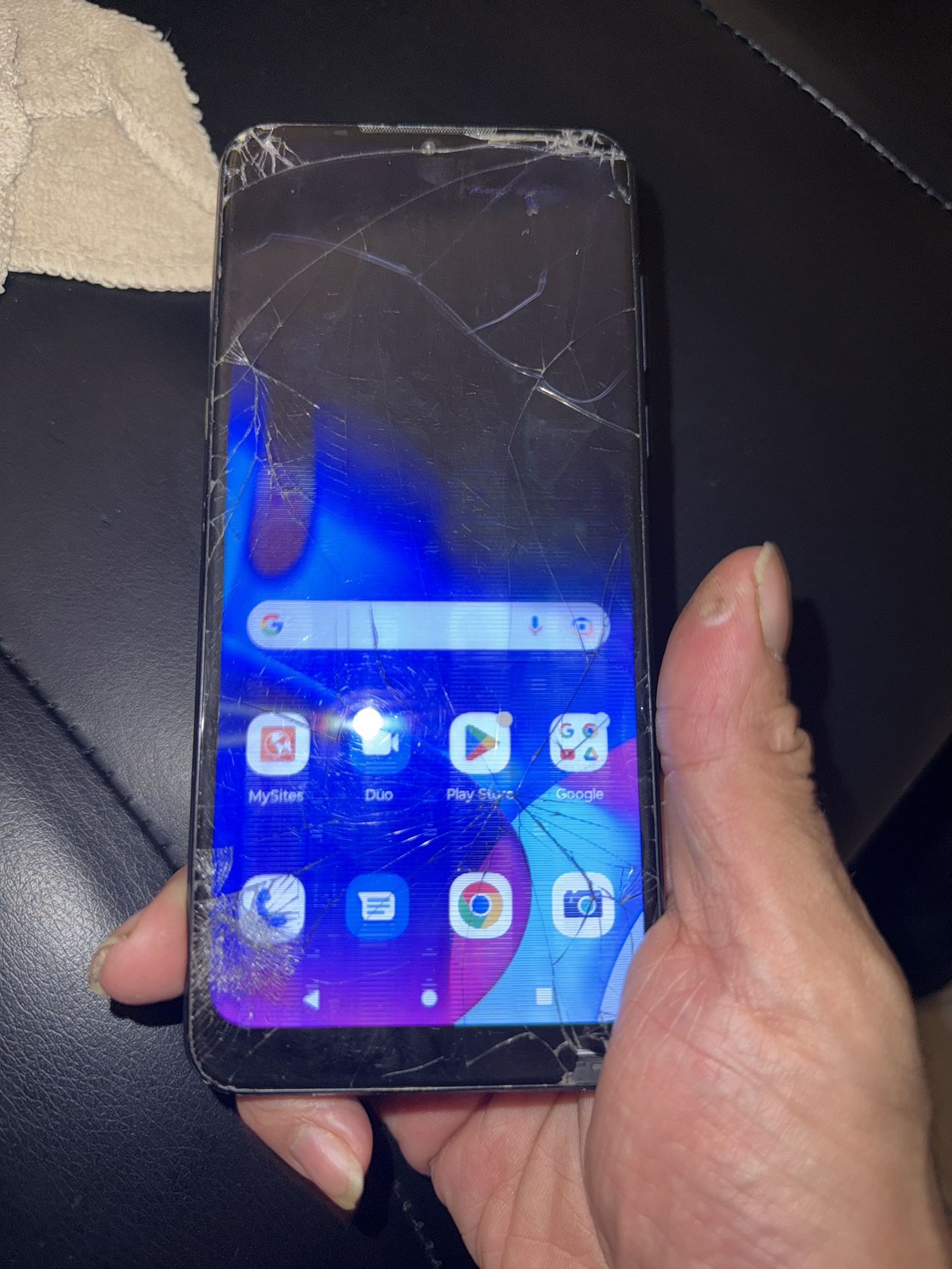 Motorola G Pure Smartphone 32gb Tracfone Cracked Front Back As Is Works Clean Imei