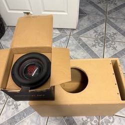 8 " subwooferr and custom box 