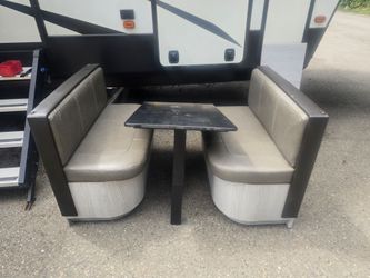 Rv dinette