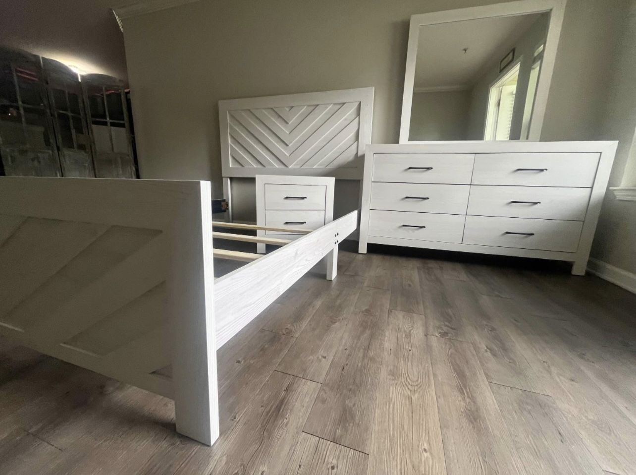 You Pick! Bed, Dresser, Mirror, Chest & Night Stand 1 Incredible Low Price Just $698! Huge Discounts On All Furnitureπππ