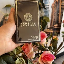 VERSACE