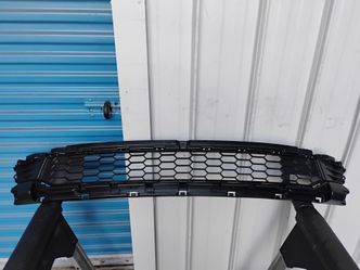 2025 2026 HONDA ODYSSEY front bumper lower grille oem.