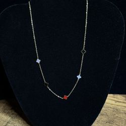 Woman’s Necklace 