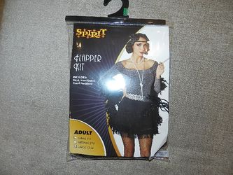 NEW - Spirit Halloween Costume Flapper Kit Size Large