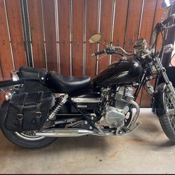Honda Rebel 250 with helmet&Gloves