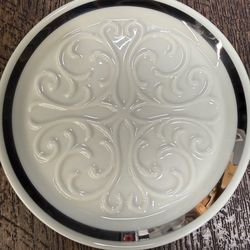 Lenox Porcelain Plate White Silver Scroll Pattern 6 1/2”Round Decorative Glossy
