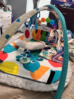 Baby Einstein Activity Gym Play Mat