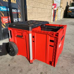 MILWAUKEE Packout 19 In. Rolling Drawer Tool Box $230