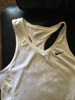 White nike workout outlet shirt