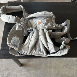 Ergobaby Omni Baby Carrier Gently Used