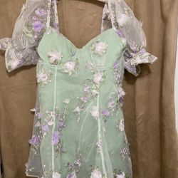 Prom Or Date Night Beautiful Sweetheart Portrait Mini Dress