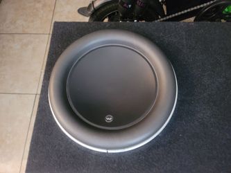 13W7 JL Audio no box