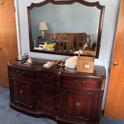 Bedroom Furniture Set