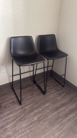 High top chairs 25 obo