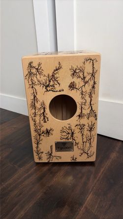 Tycoon Percussion 29 Supremo Select Series Willow Cajon