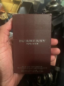 Men Burberry Toilette