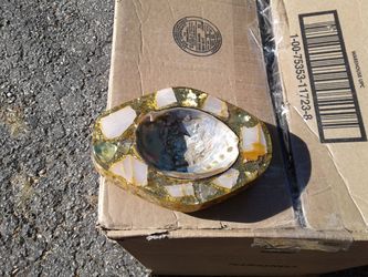 Vintage Lucite Ash Tray Abalone Shell