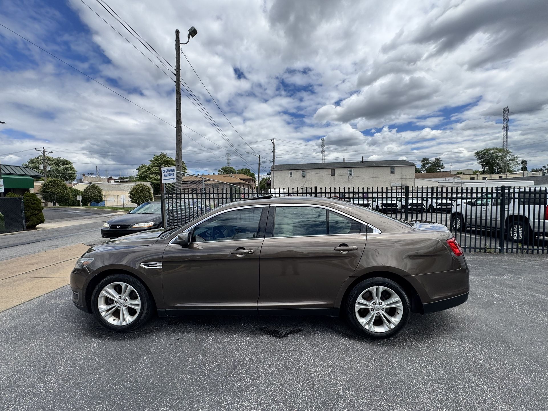 2015 Ford Taurus