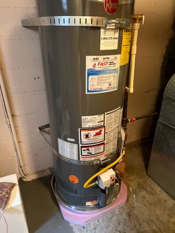 Rheem Performance 50-gallon Natural Gas Power Vent water heater, model XG50T06PV42U0, 42,000 BTU.