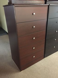 Cherry 5 Drawer Jumbo Chest Dresser