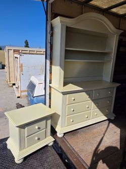 White Dresser with Hutch and Nightstand Set