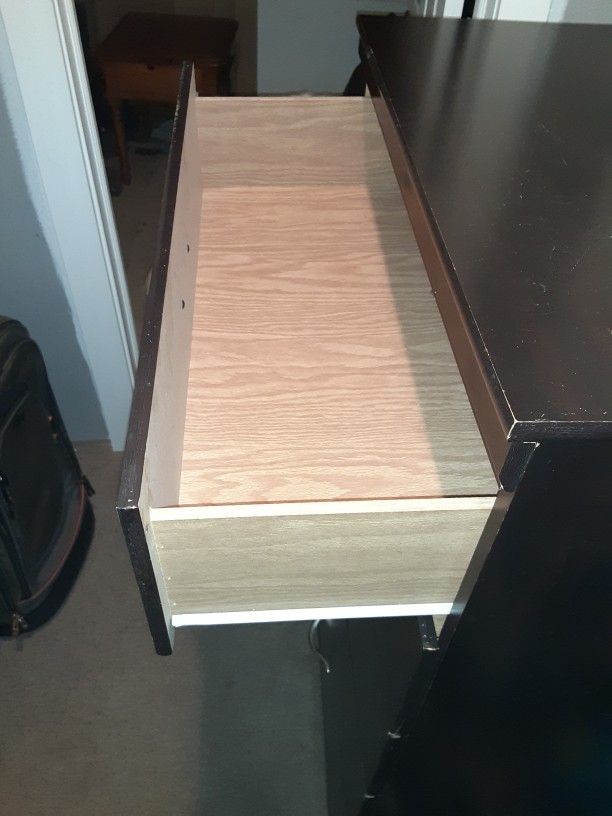 Matching Dressers Dark Brown With Nightstand