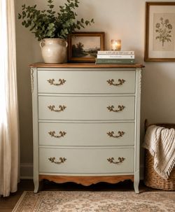 French Provincial Dresser (Delivery Available)