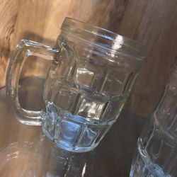 (1) Vintage 16oz Barrel Shaped Glass Mug