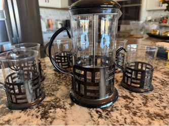 FRENCH PRESS COFFEE MAKER WITH 6 CUPS- New