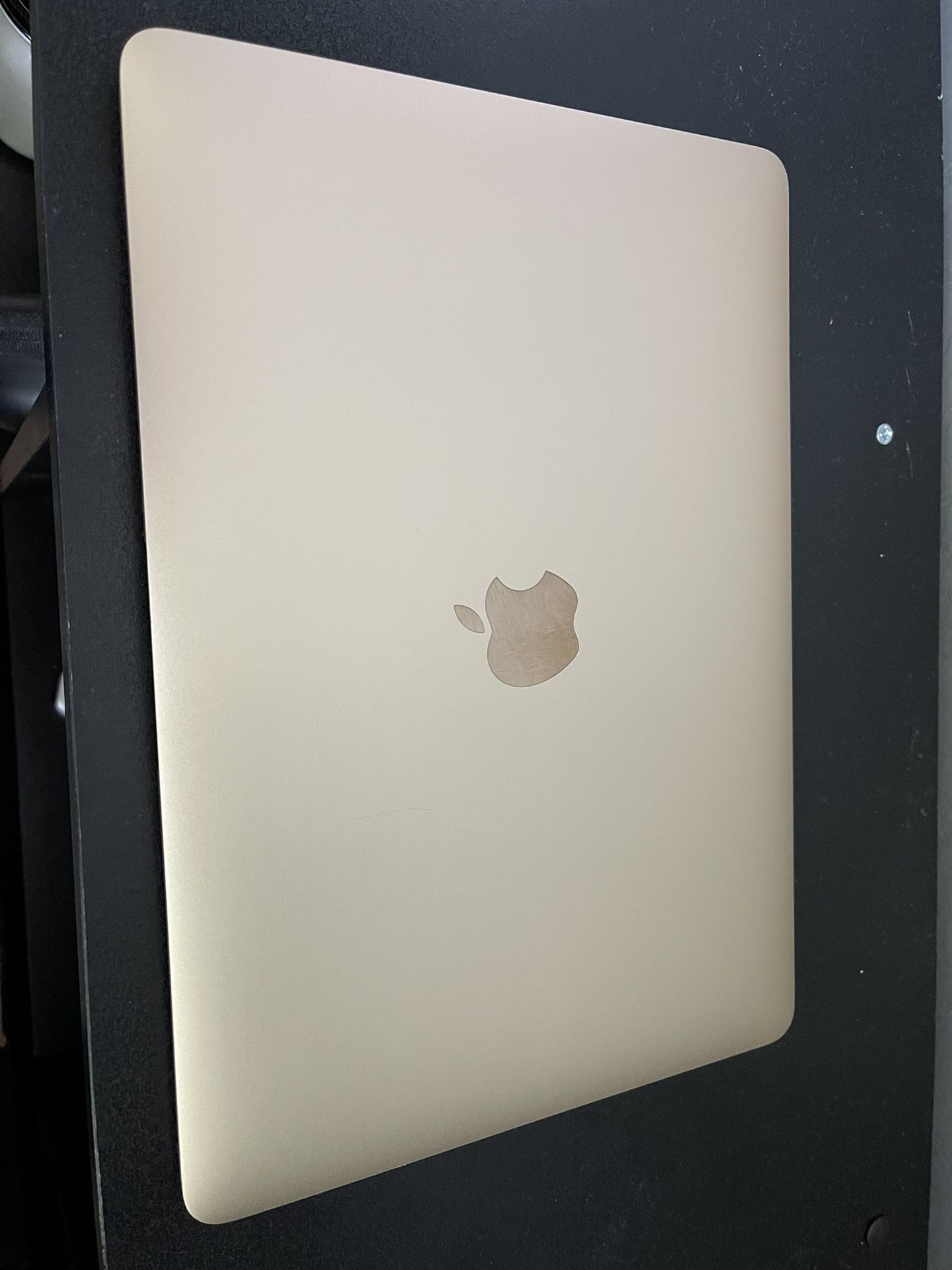 M3 Macbook (1.2 GHz, 8 GB RAM, Gold) Excellent Condition 