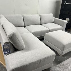 Drayden Fabric Sectional 