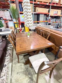 Extandable Dining Set with 6 chairs from Costco