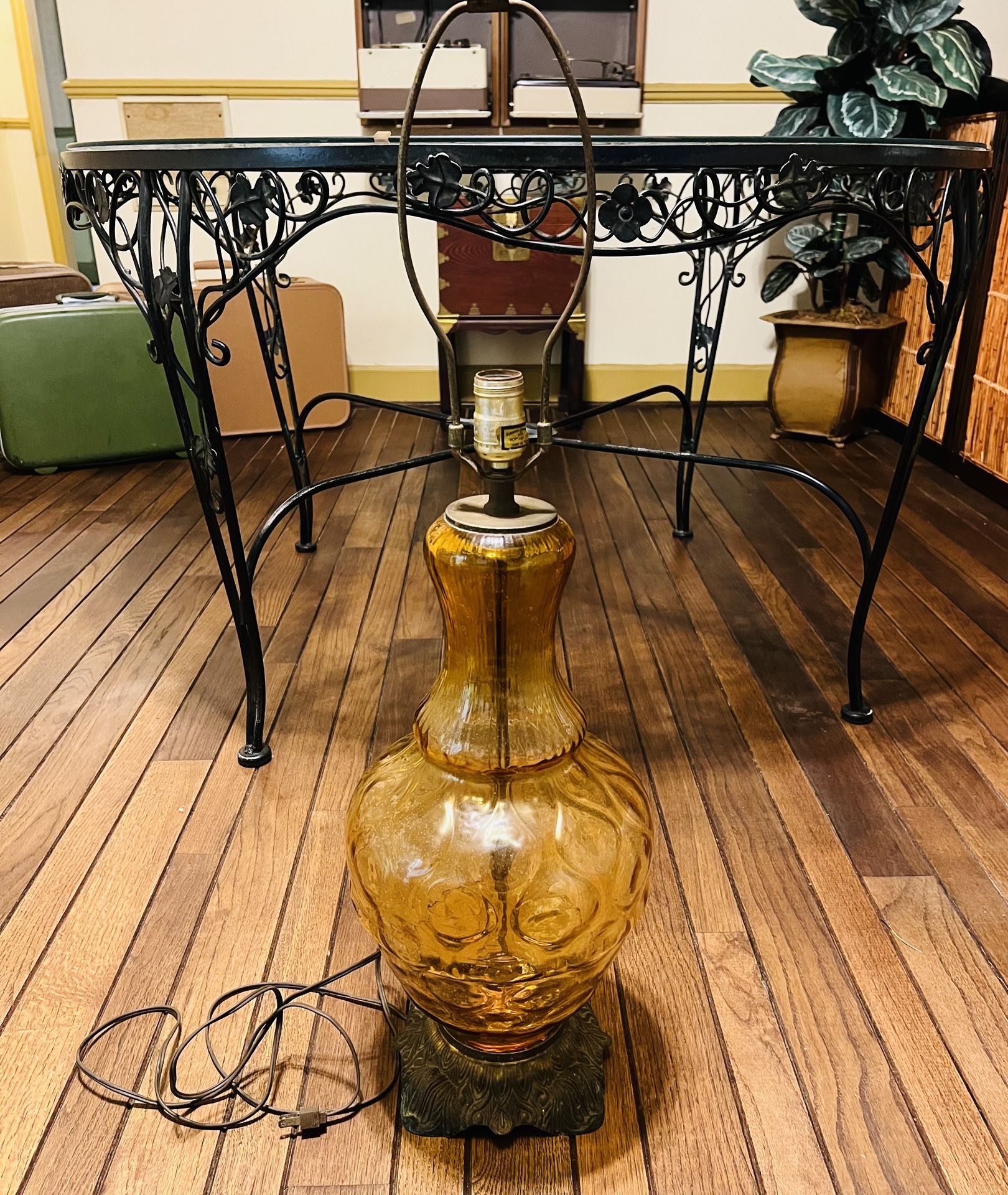 Gorgeous Mid- Century Modern Amber Optic Glass Table Lamp (Make Me A Reasonable Offer)